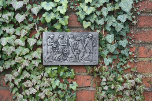 KPQ14 Small Roman Plaque